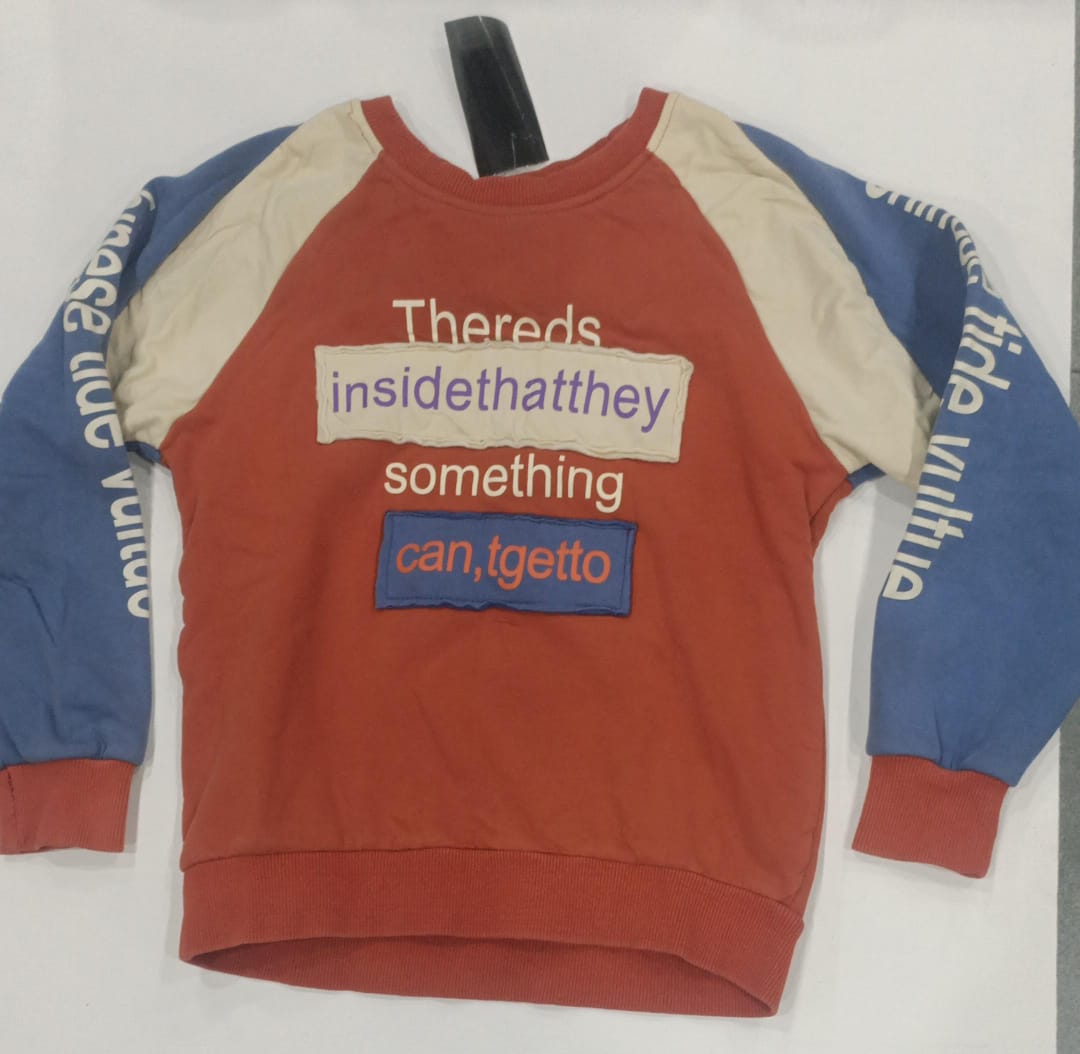 Women’s Colorblock Graphic Sweatshirt - Image 4