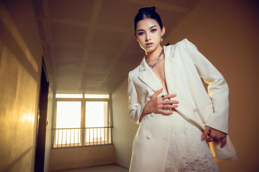 Rent clothes for ladies