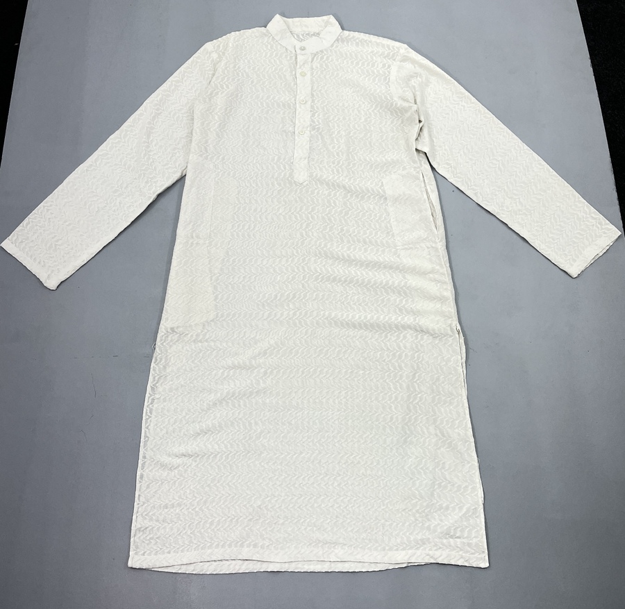 Men White Textured Kurta - Image 4