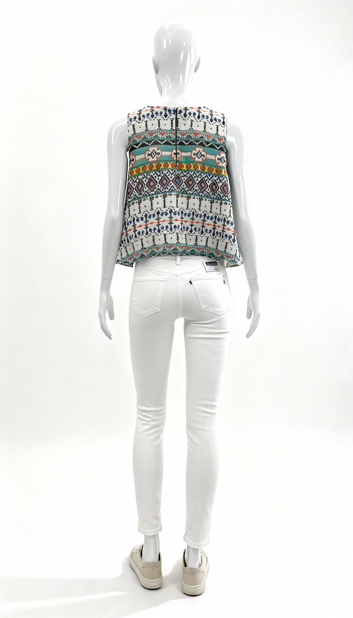 Multicolor printed sleeveless crop top