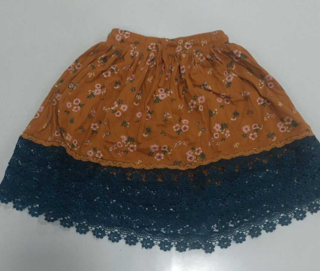Mustard Floral Lace Hem Skirt - Image 4