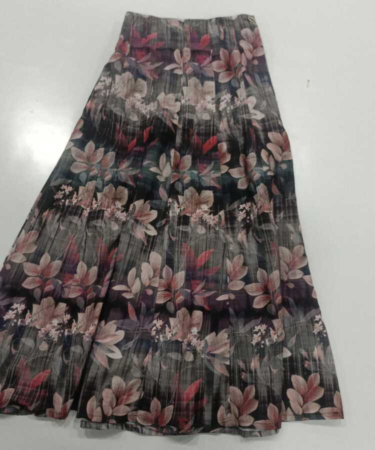 Dark Floral Printed Pleated Skirt - Image 3