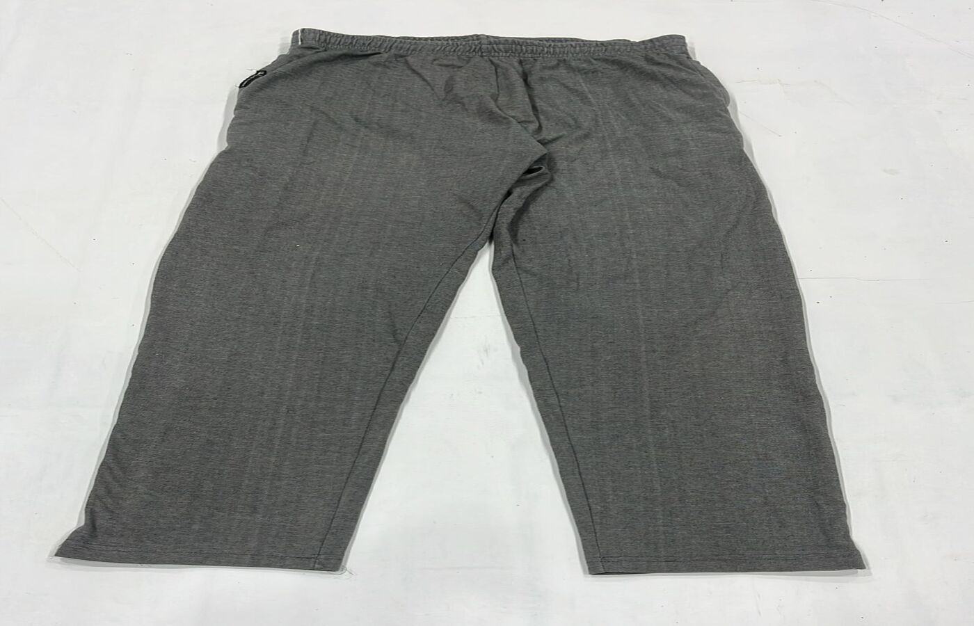 Men’s Solid Grey Relaxed-Fit Track Pants - Image 5