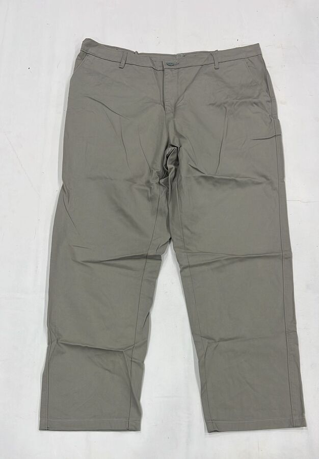 Men Light Olive Solid Regular Fit Casual Trouser - Image 4