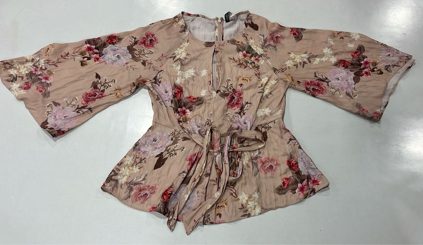 Beige Floral Flared Sleeve Top - Image 4